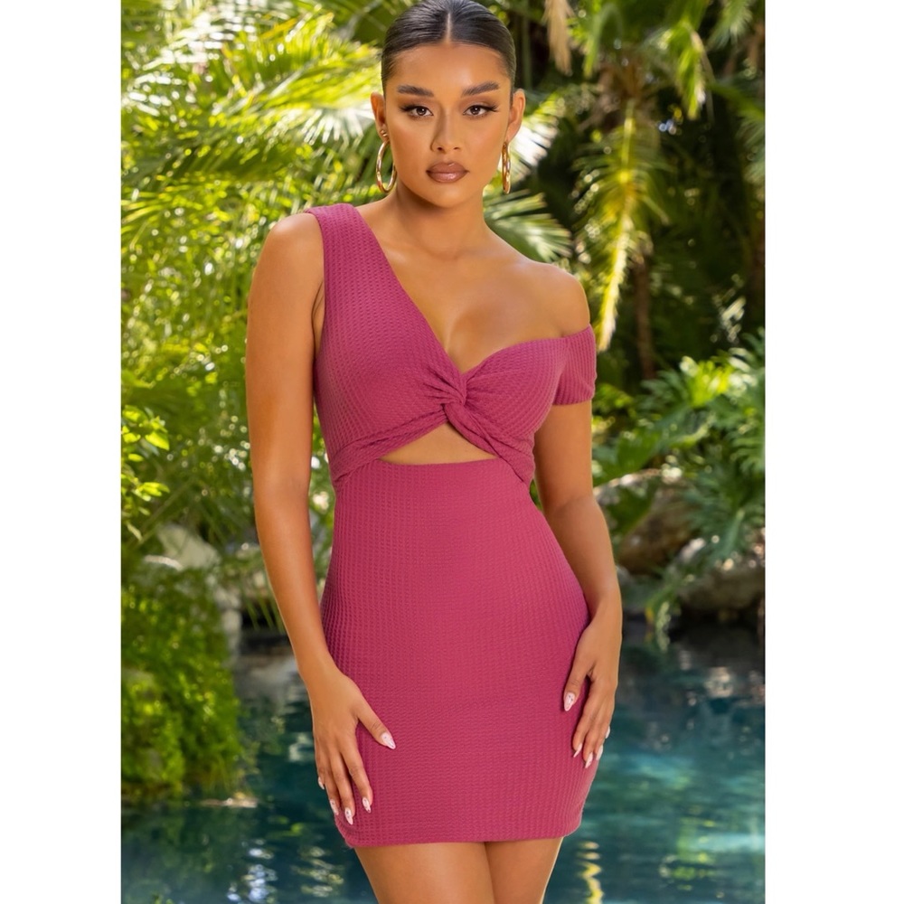 SUGAR HIGH RASPBERRY ASYMMETRIC KNOT DETAIL MINI DRESS